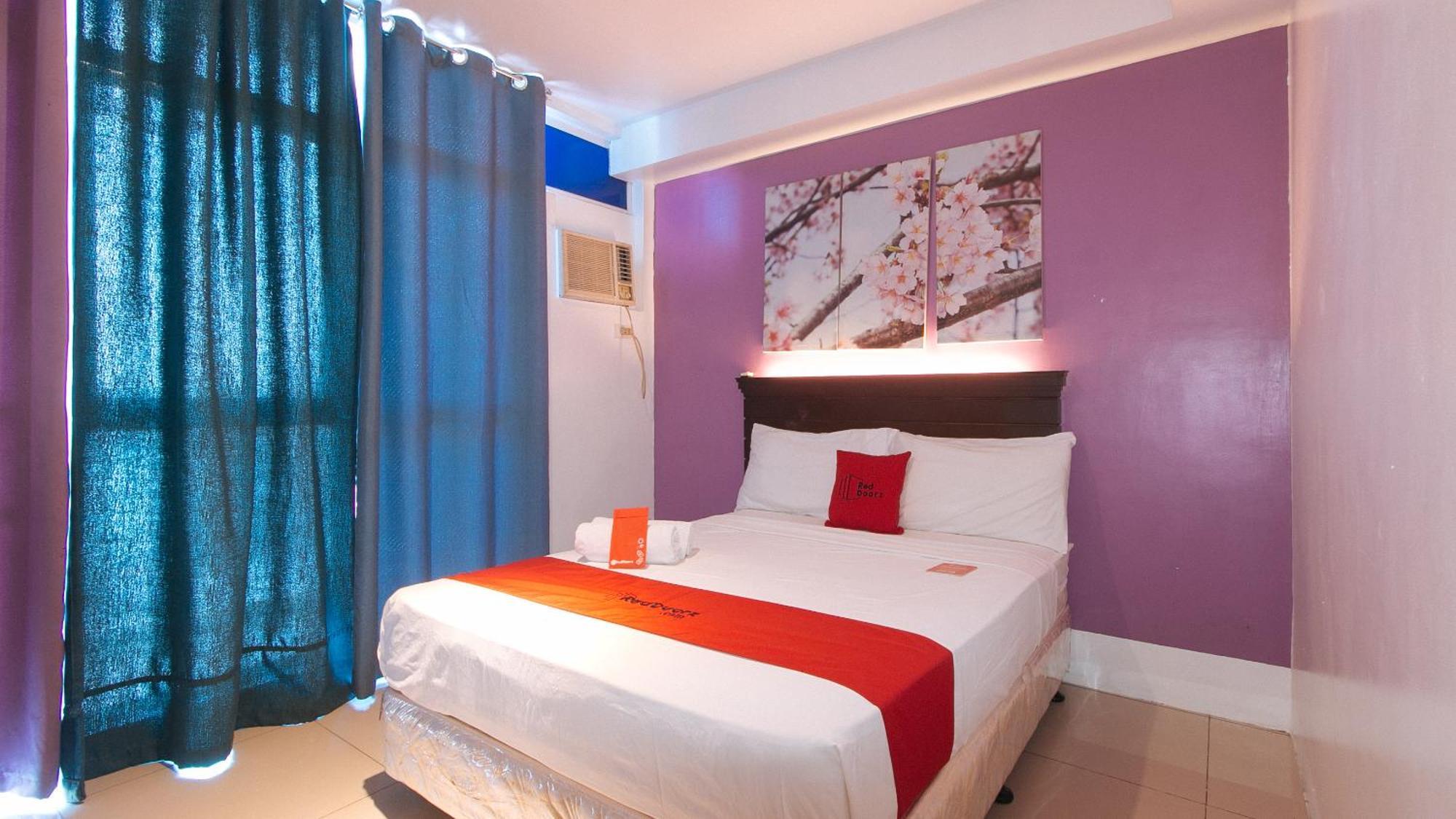Reddoorz @ Melbourne Suites Makati 马卡蒂 外观 照片