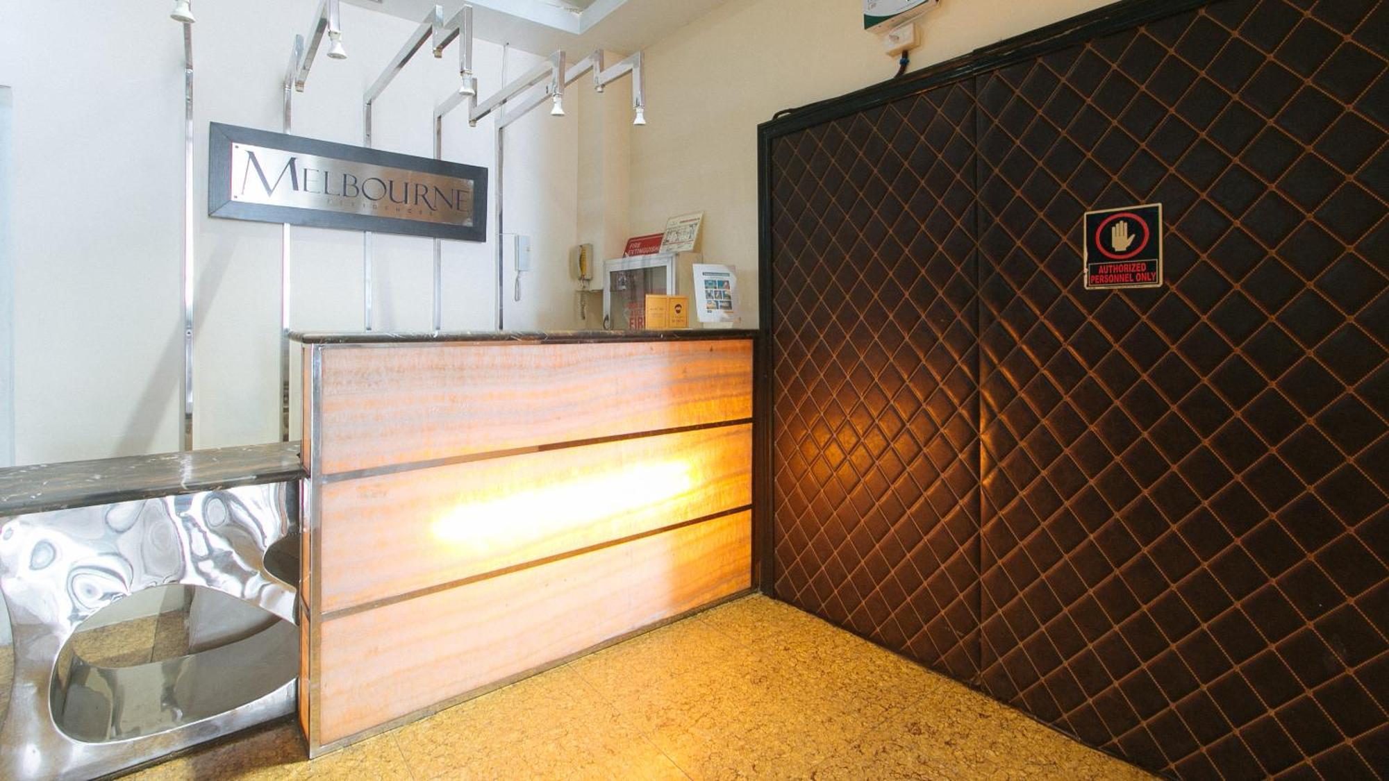 Reddoorz @ Melbourne Suites Makati 马卡蒂 外观 照片